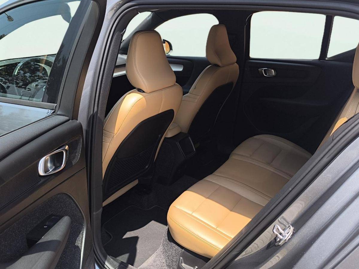volvo-xc40-2018-diesel-1969cc