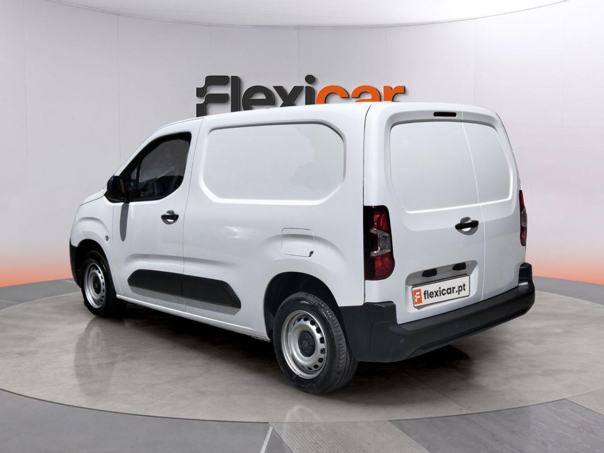 peugeot-partner-2025-diesel-1499cc