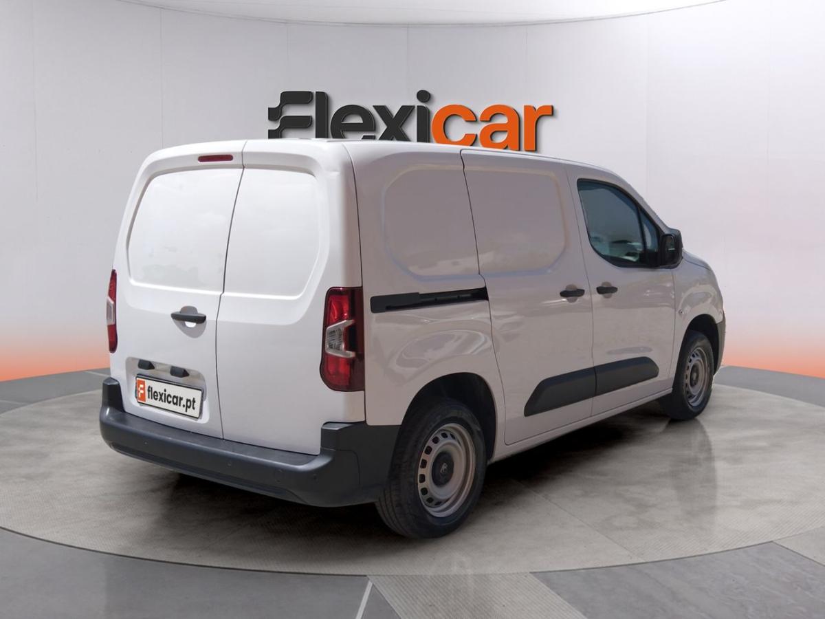 peugeot-partner-2025-diesel-1499cc