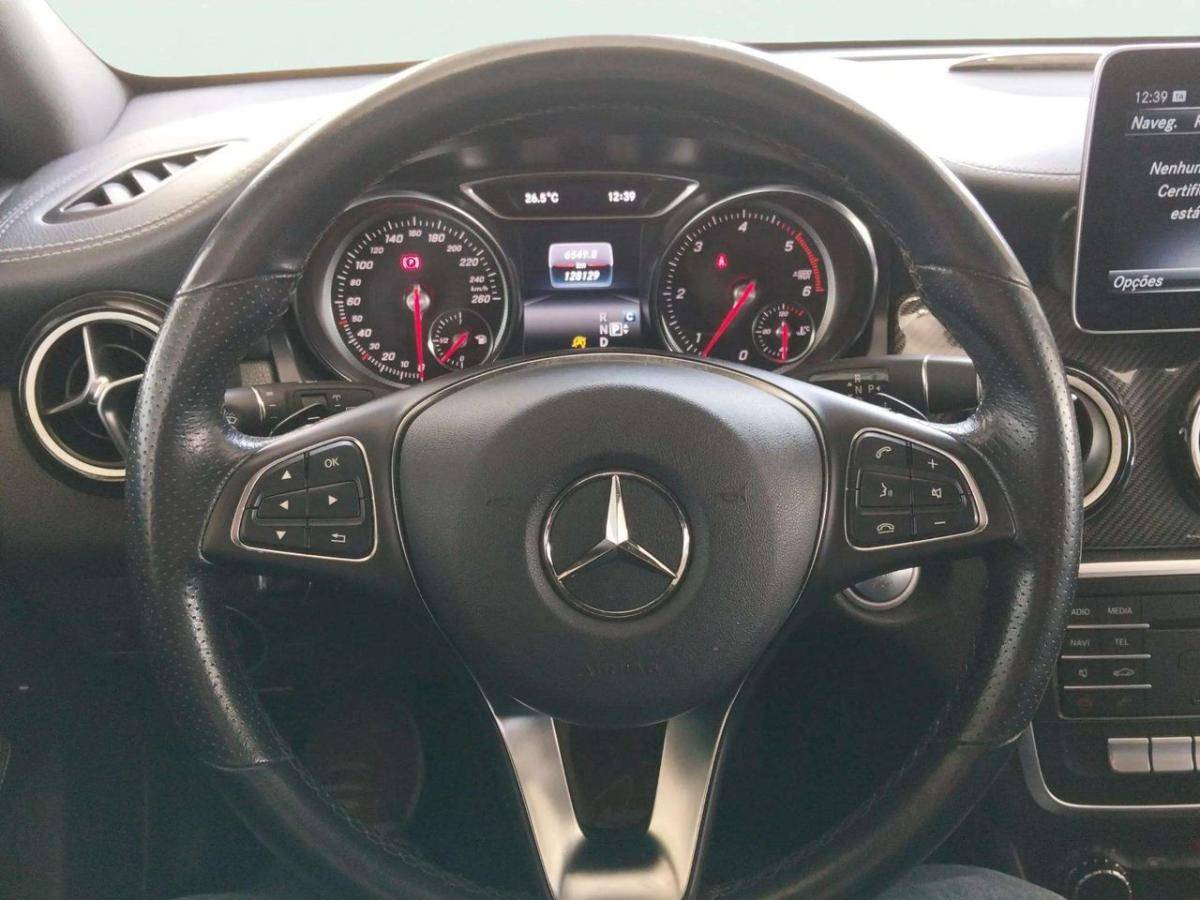 mercedes-benz-cla-2019-diesel-1950cc