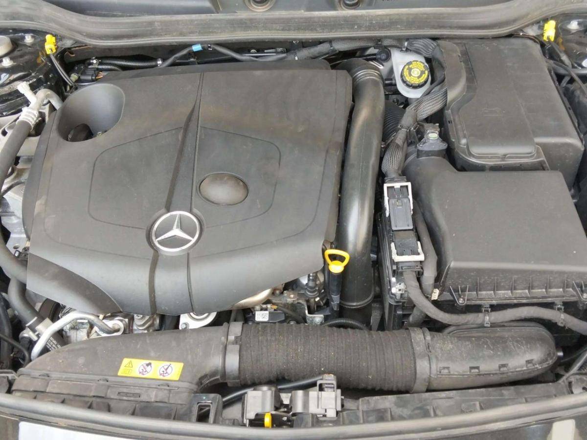 mercedes-benz-cla-2019-diesel-1950cc