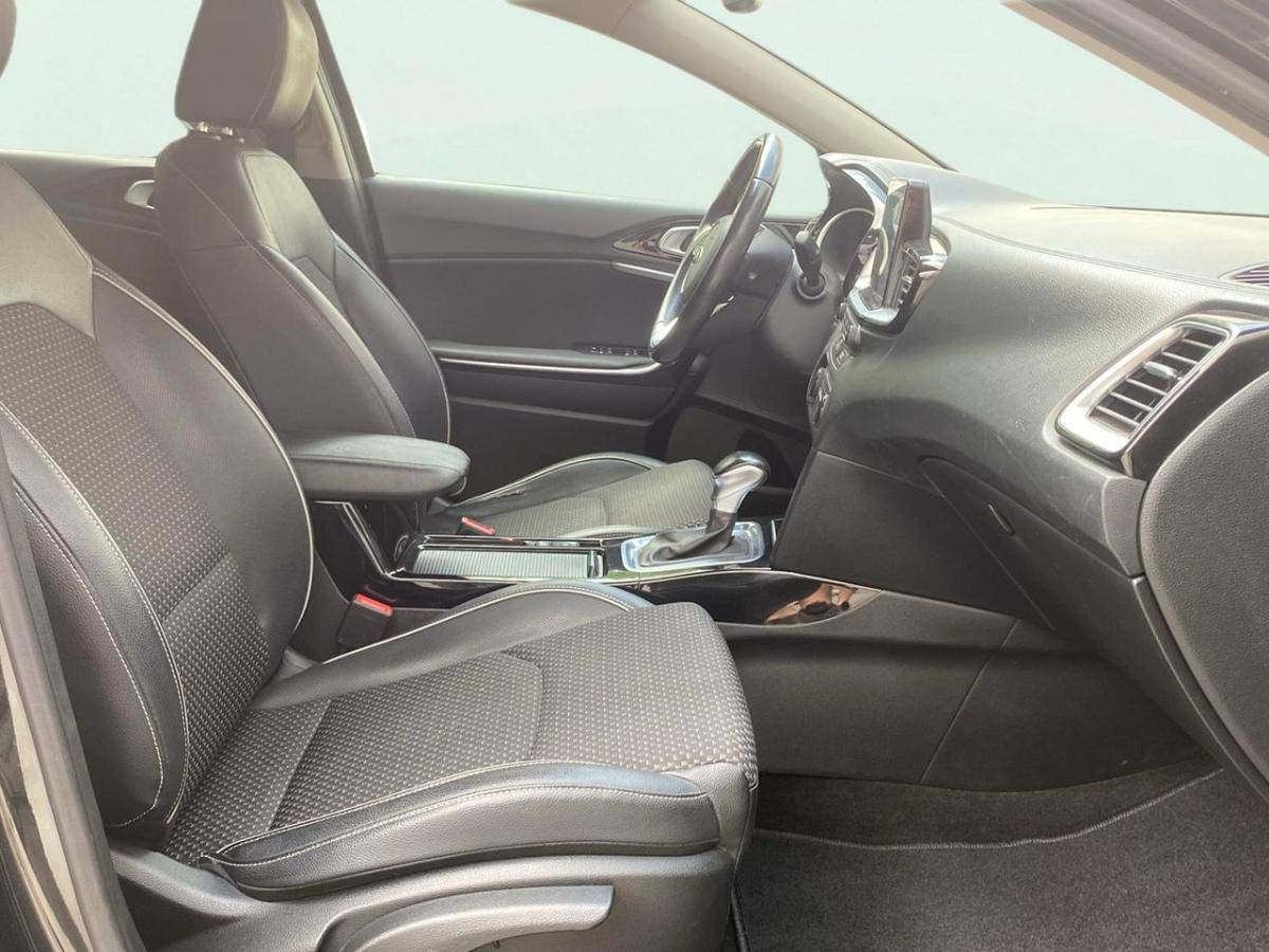 kia-ceed-sw-2018-diesel-1598cc