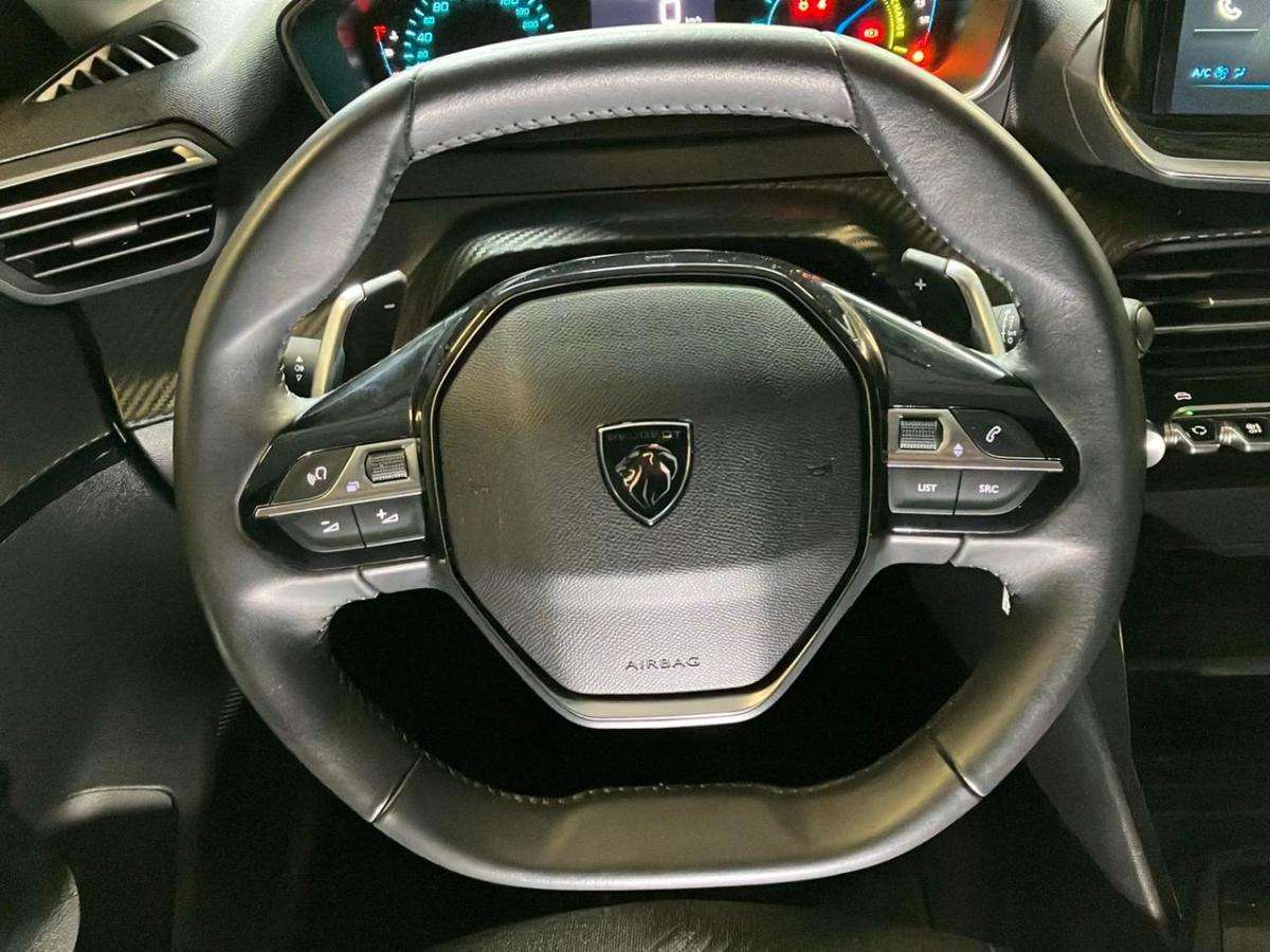 peugeot-208-2025-hibrido-a-gasolina-1199cc
