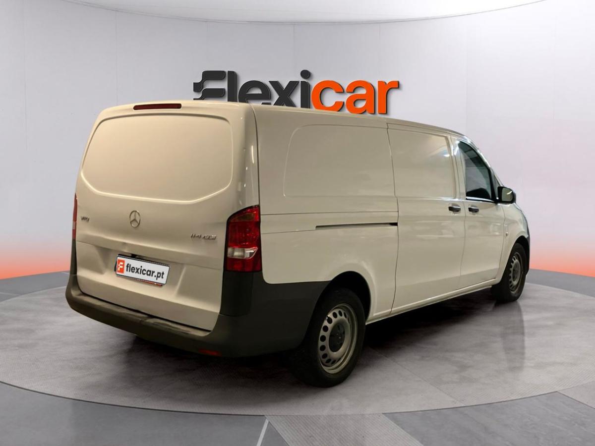 mercedes-benz-vito-2023-diesel-1950cc