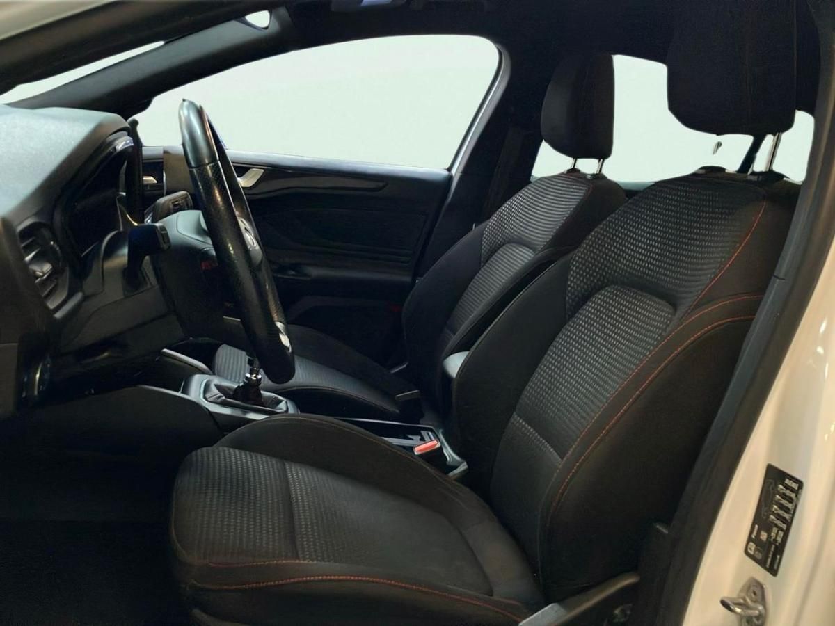 ford-focus-2023-diesel-999cc