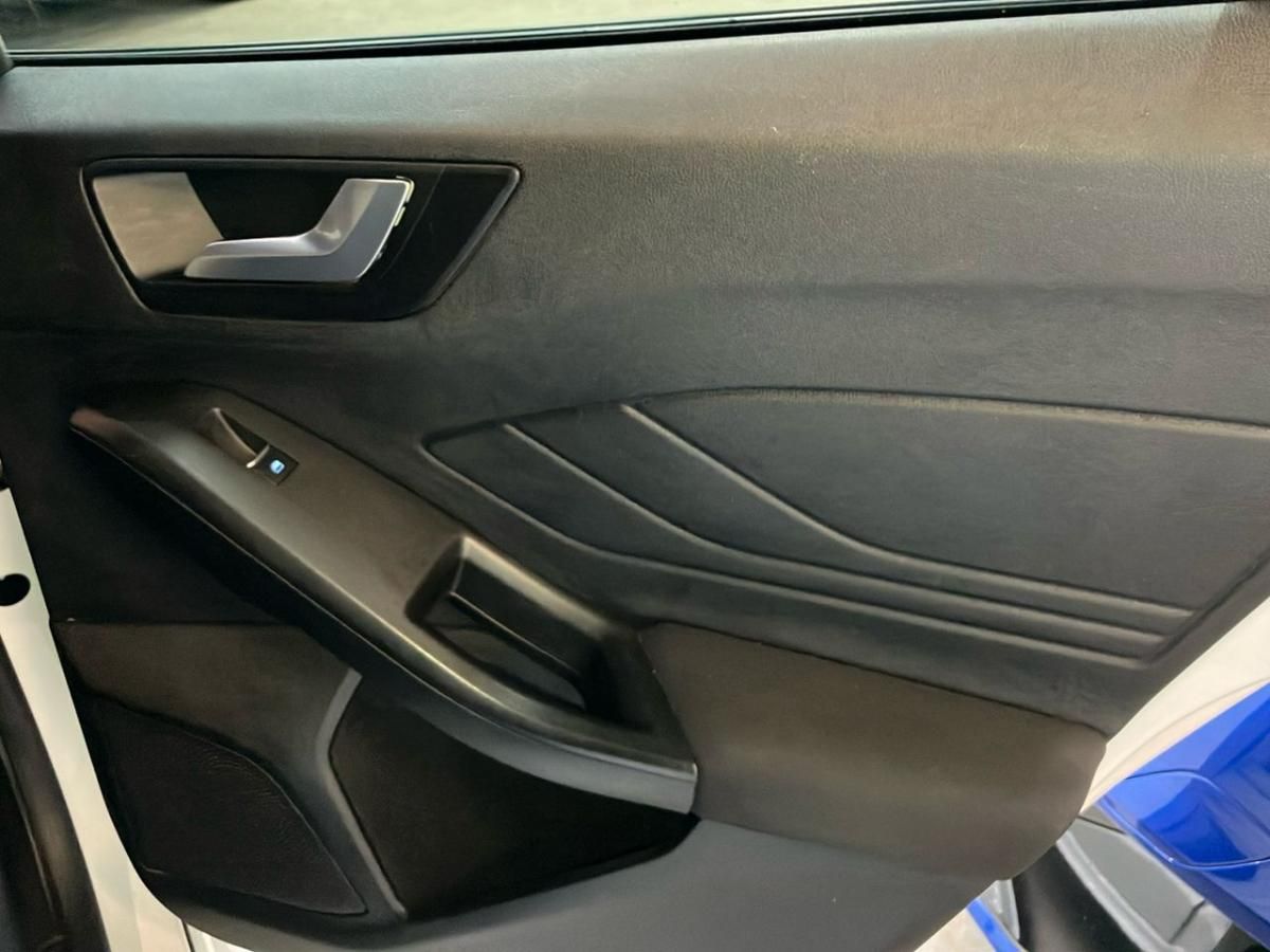 ford-focus-2023-diesel-999cc