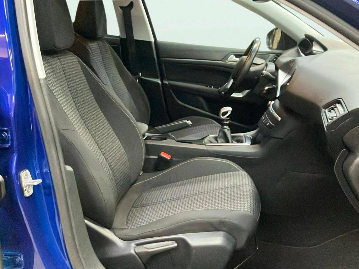 peugeot-308-sw-2018-gasolina-1199cc