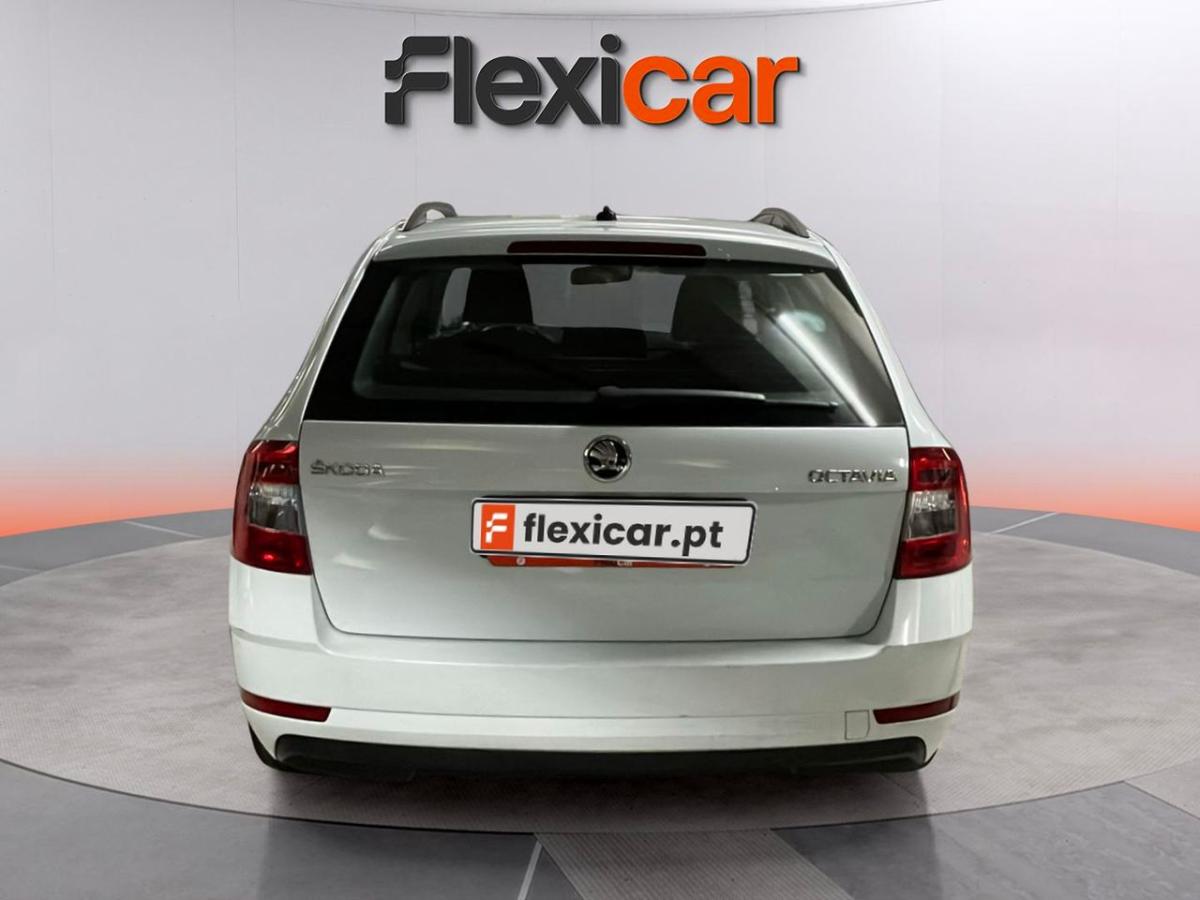 skoda-octavia-2019-diesel-1598cc