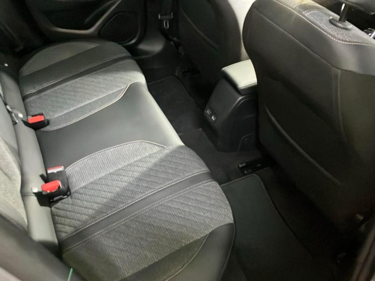 peugeot-208-2024-gasolina-1199cc
