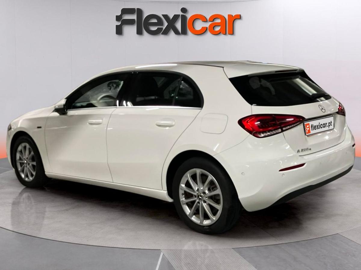 mercedes-benz-classe-a-2021-hibrido-a-gasolina-1332cc
