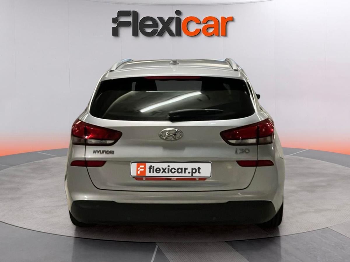 hyundai-i30-2018-diesel-1582cc