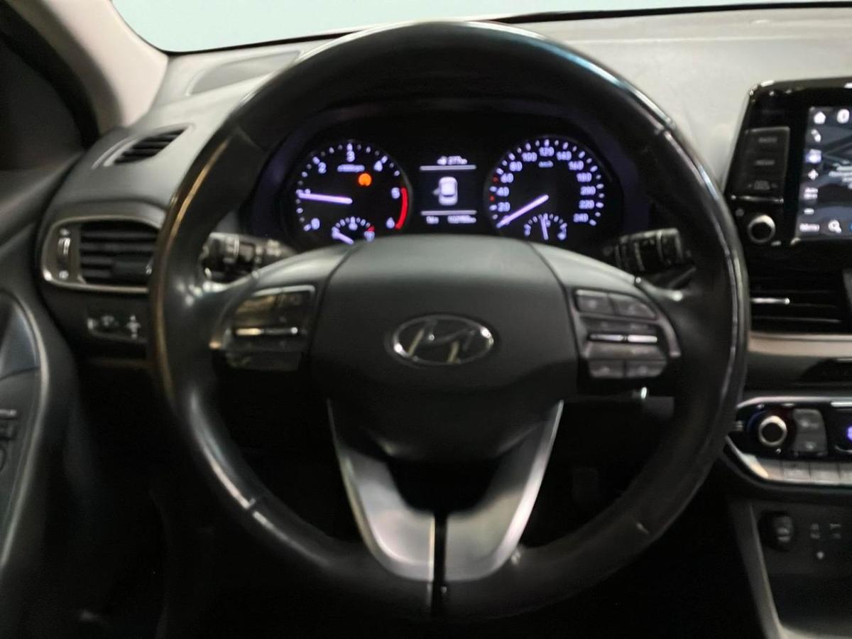 hyundai-i30-2018-diesel-1582cc