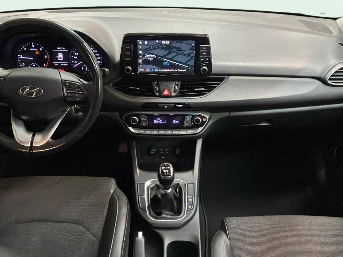 hyundai-i30-2018-diesel-1582cc