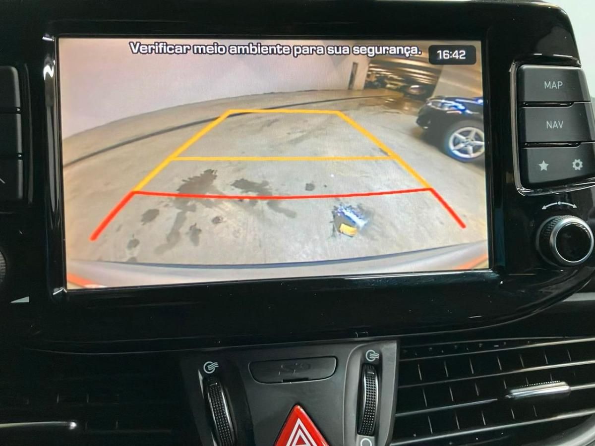 hyundai-i30-2018-diesel-1582cc