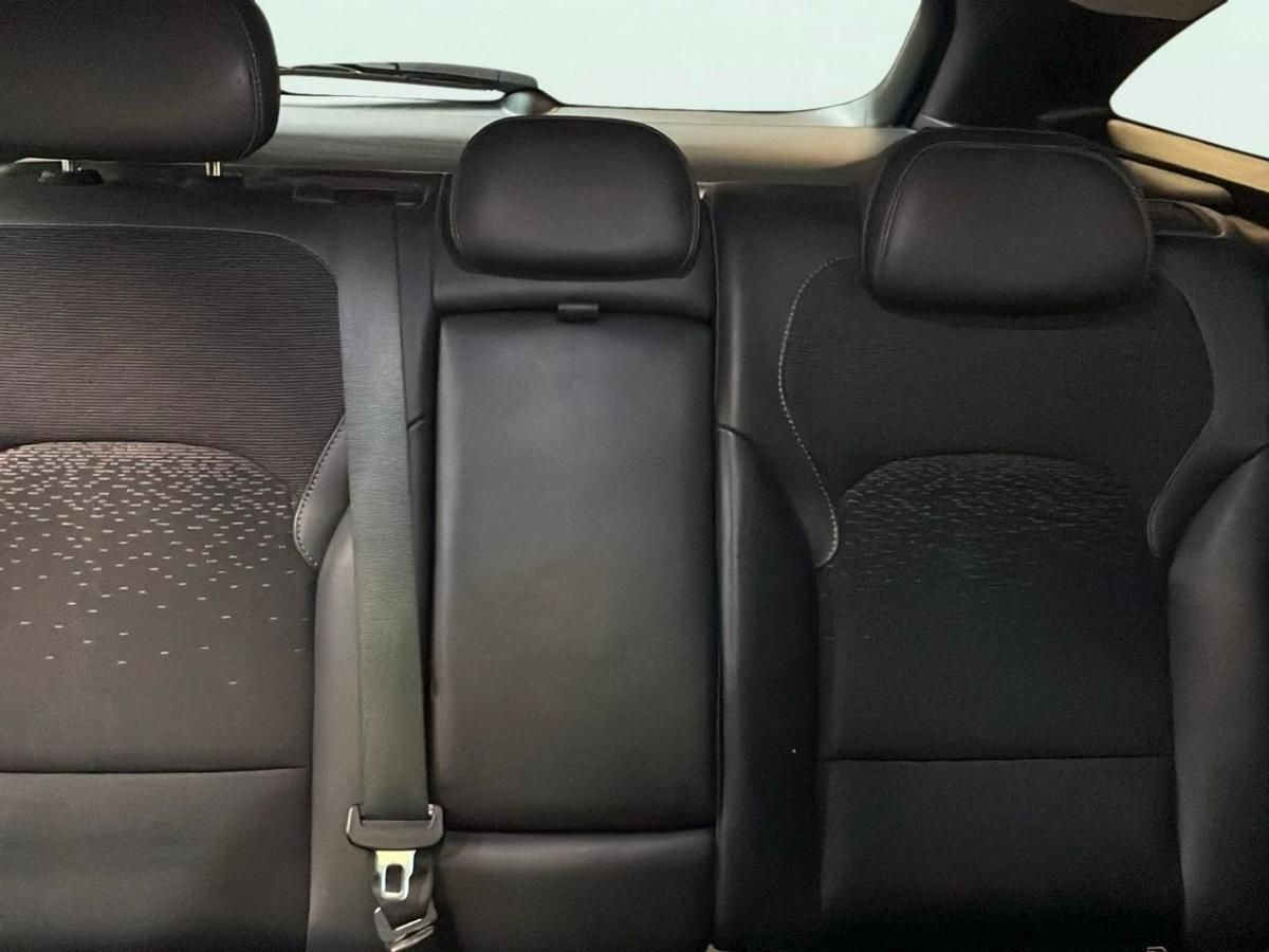 hyundai-i30-2018-diesel-1582cc