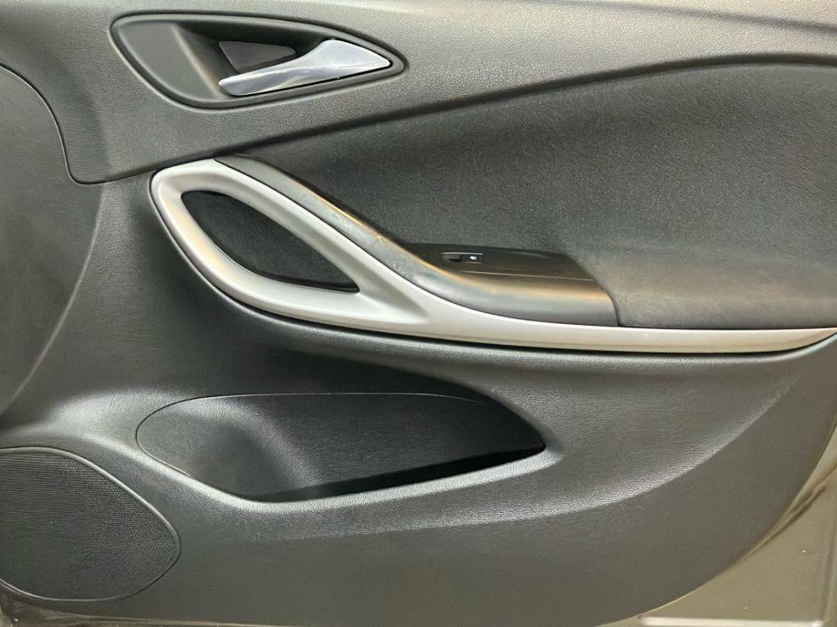 opel-astra-2019-diesel-1598cc