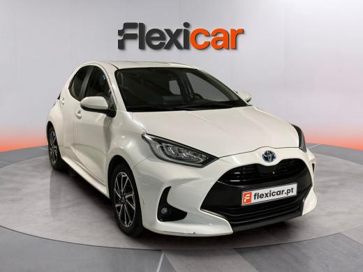 toyota-yaris-2022-hibrido-a-gasolina-1497cc