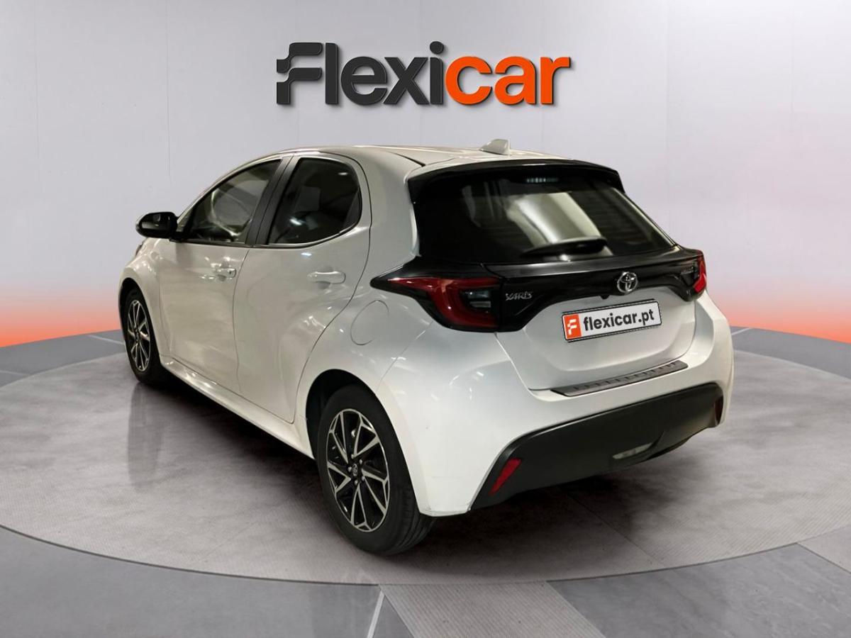 toyota-yaris-2022-hibrido-a-gasolina-1497cc