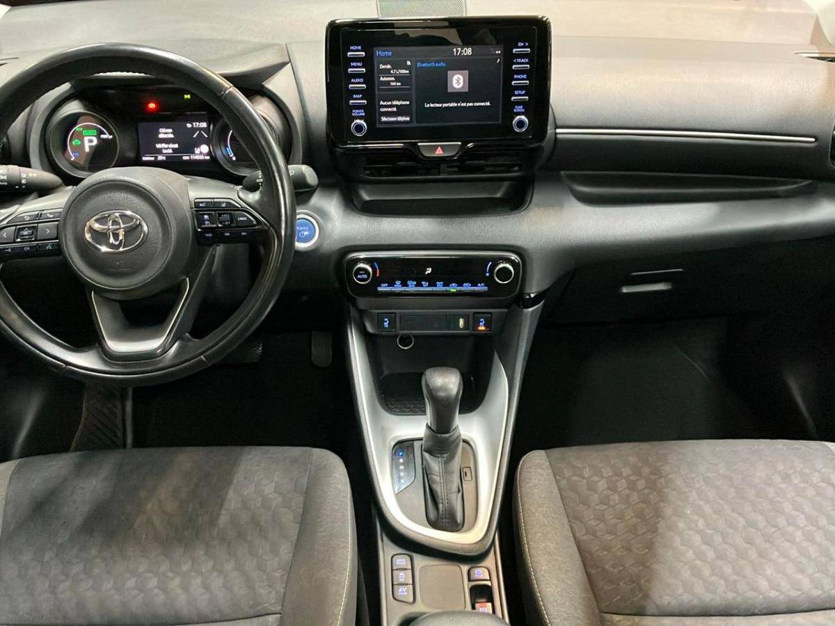 toyota-yaris-2022-hibrido-a-gasolina-1497cc