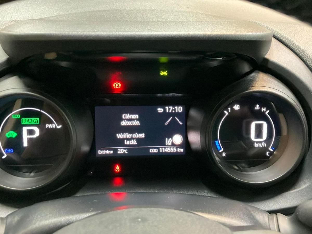 toyota-yaris-2022-hibrido-a-gasolina-1497cc