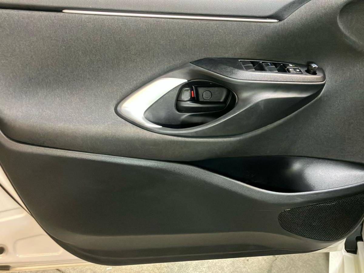 toyota-yaris-2022-hibrido-a-gasolina-1497cc