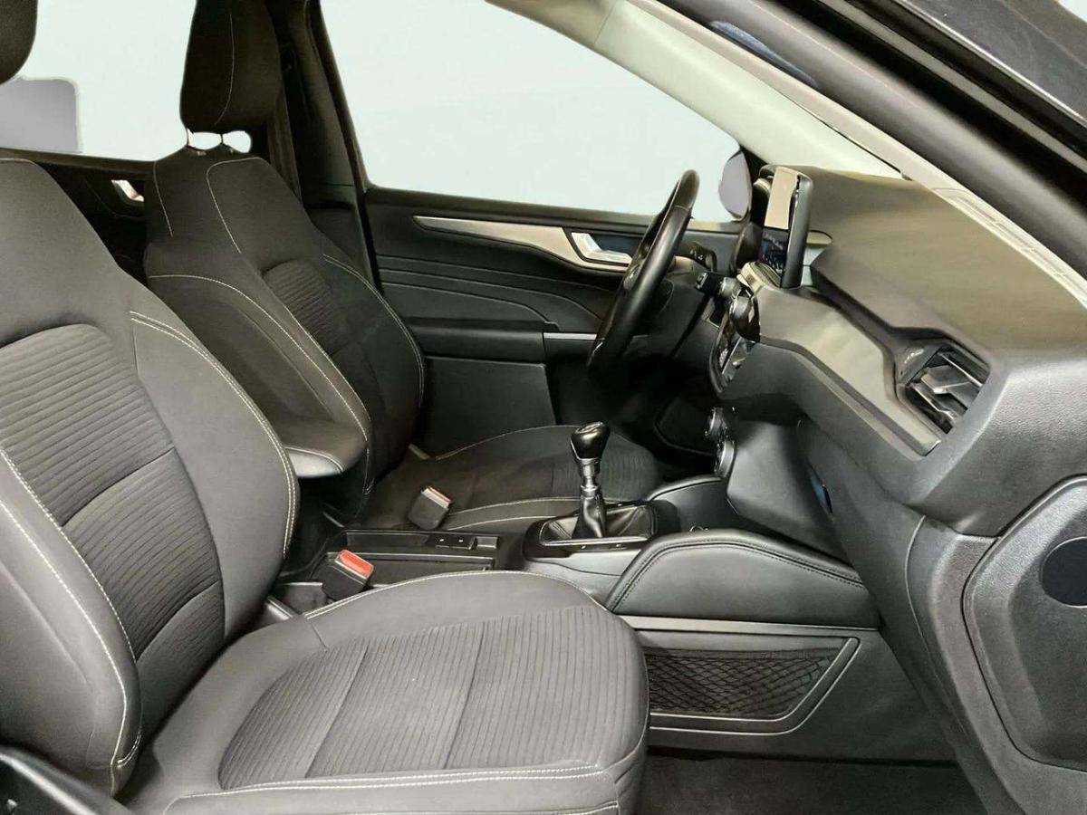 ford-kuga-2022-diesel-1499cc