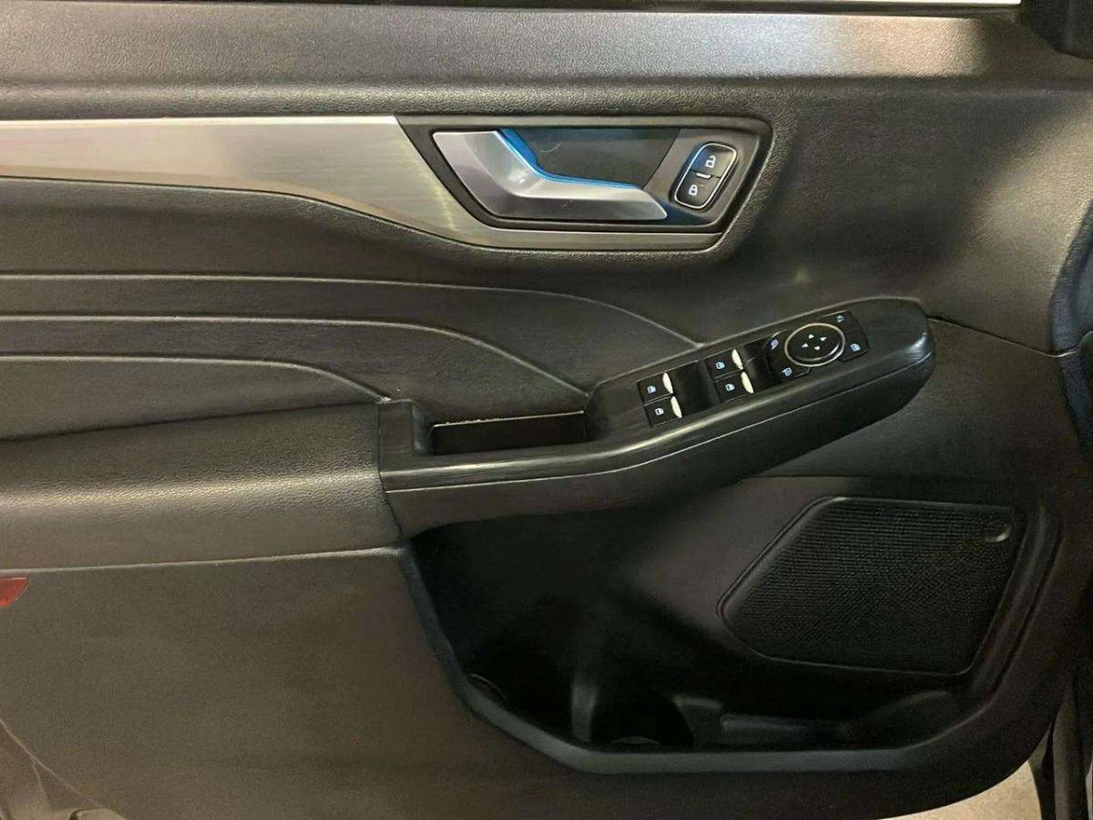 ford-kuga-2022-diesel-1499cc