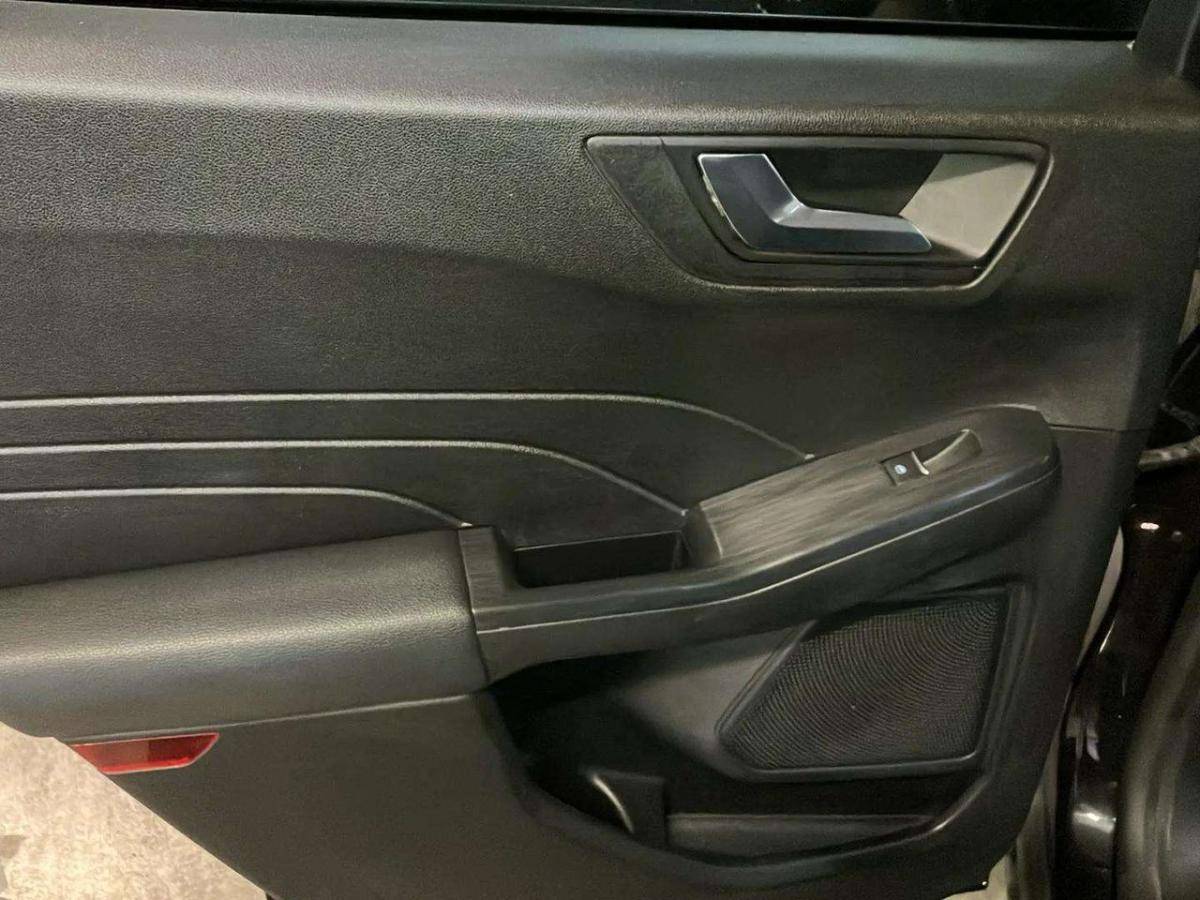 ford-kuga-2022-diesel-1499cc