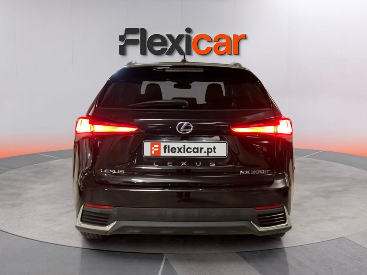 lexus-nx-2018-hibrido-a-gasolina-2494cc