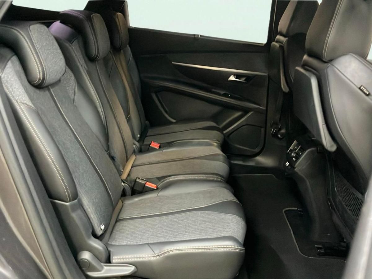 peugeot-5008-2018-diesel-1499cc