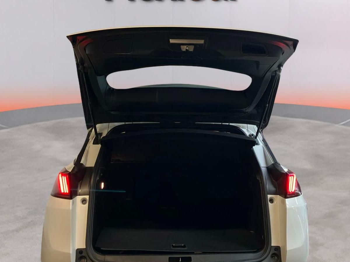 peugeot-3008-2023-hibrido-a-gasolina-1598cc