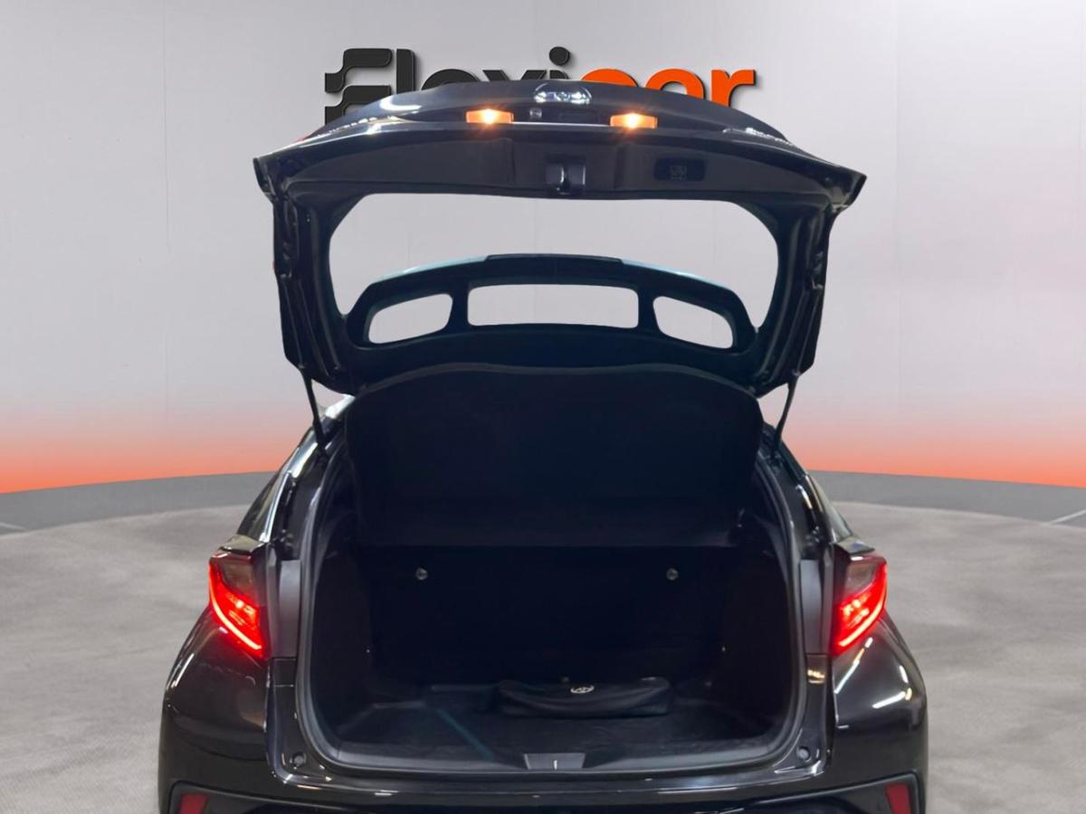 toyota-c-hr-2023-hibrido-a-gasolina-1798cc