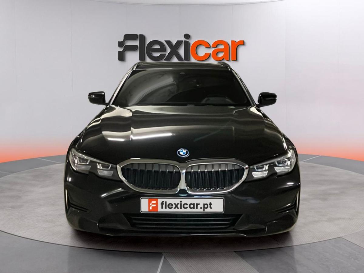 bmw-serie-3-2022-hibrido-a-gasolina-1998cc