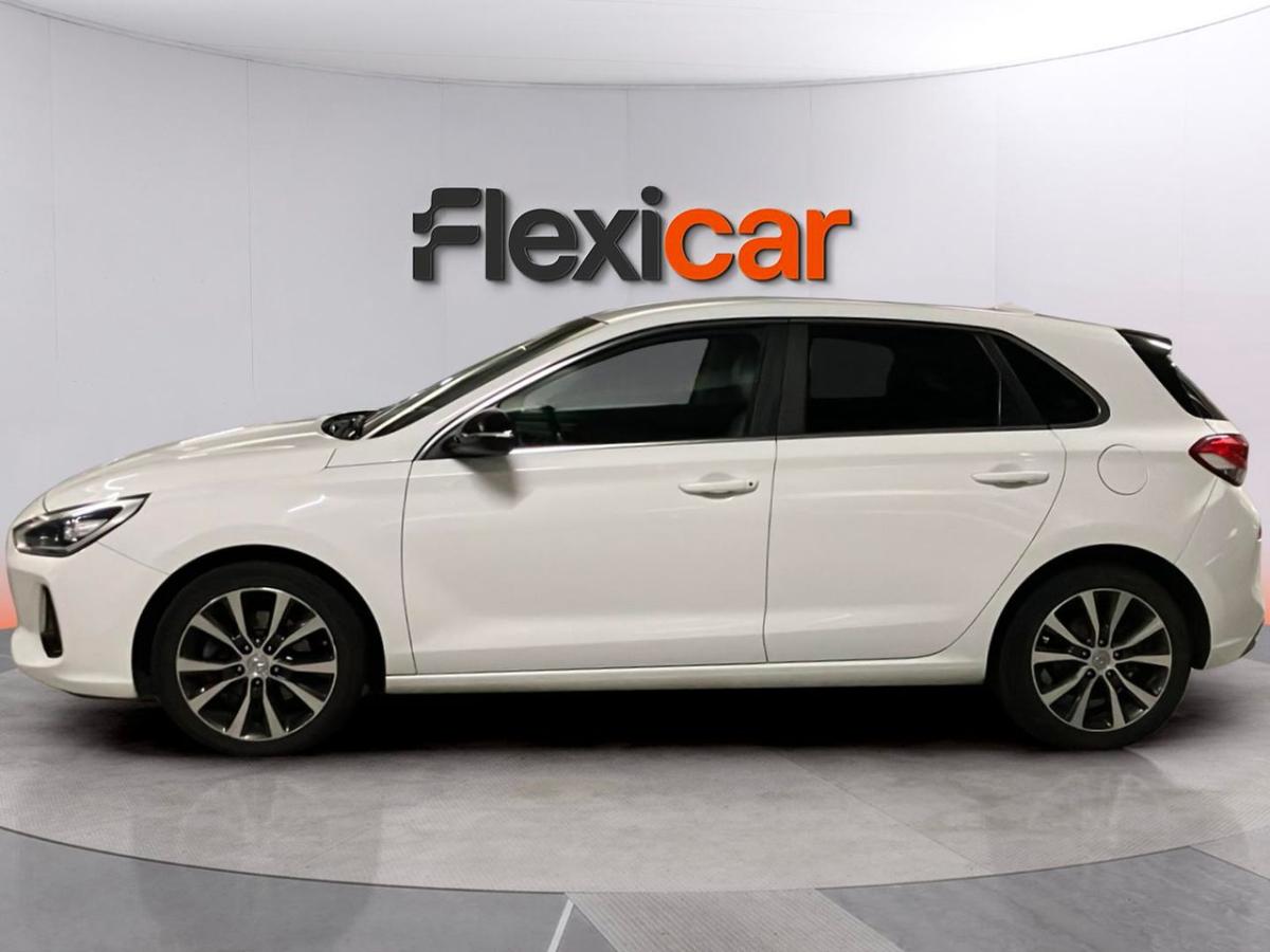 hyundai-i30-2017-diesel-1598cc