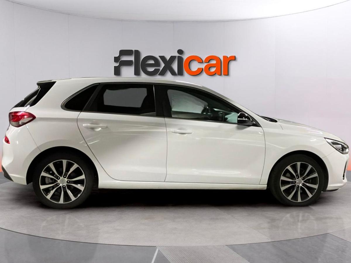 hyundai-i30-2017-diesel-1598cc