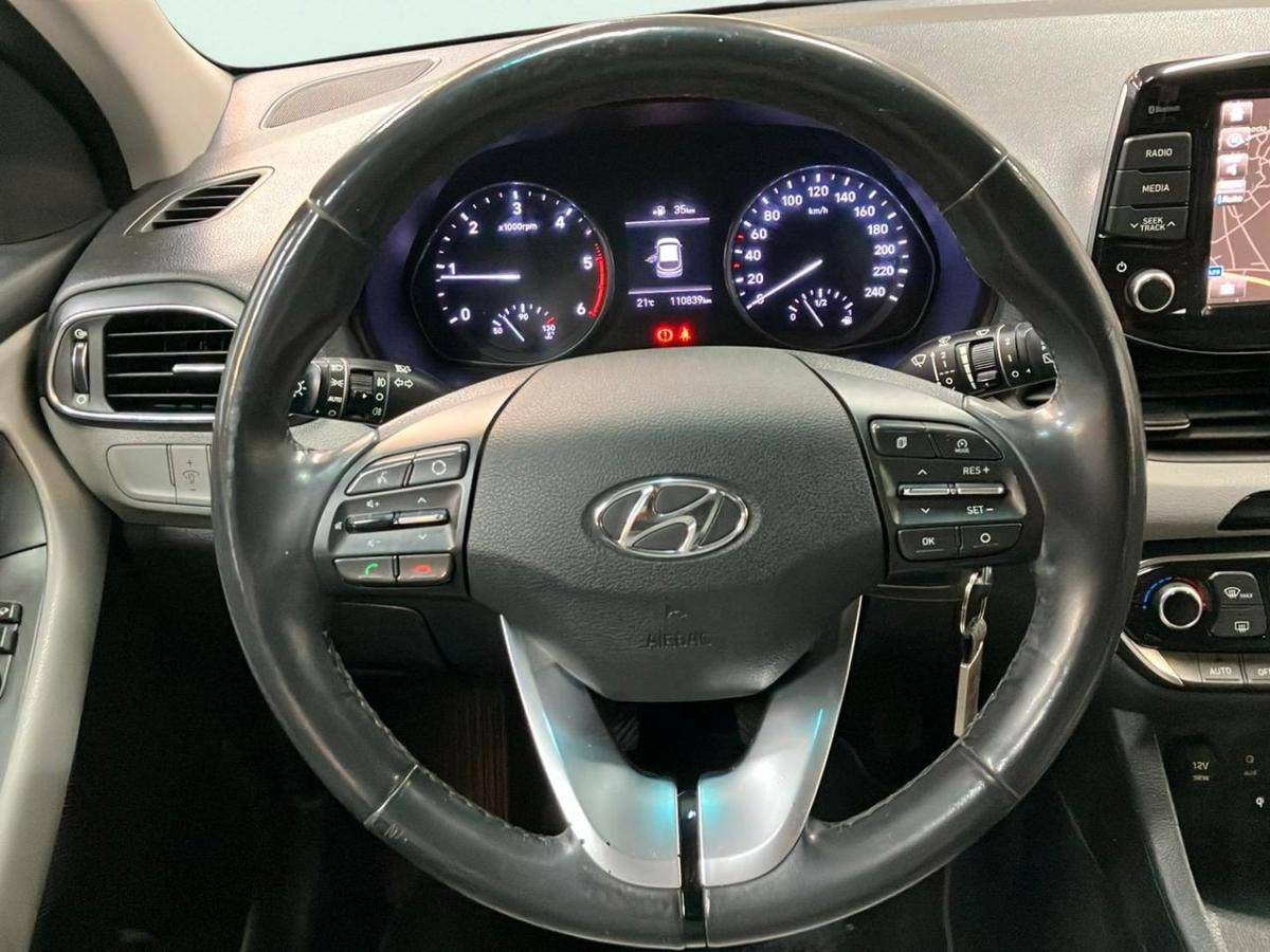 hyundai-i30-2017-diesel-1598cc