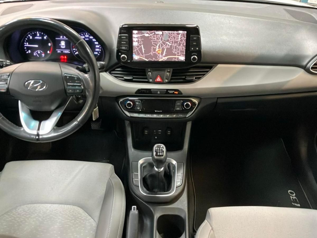 hyundai-i30-2017-diesel-1598cc