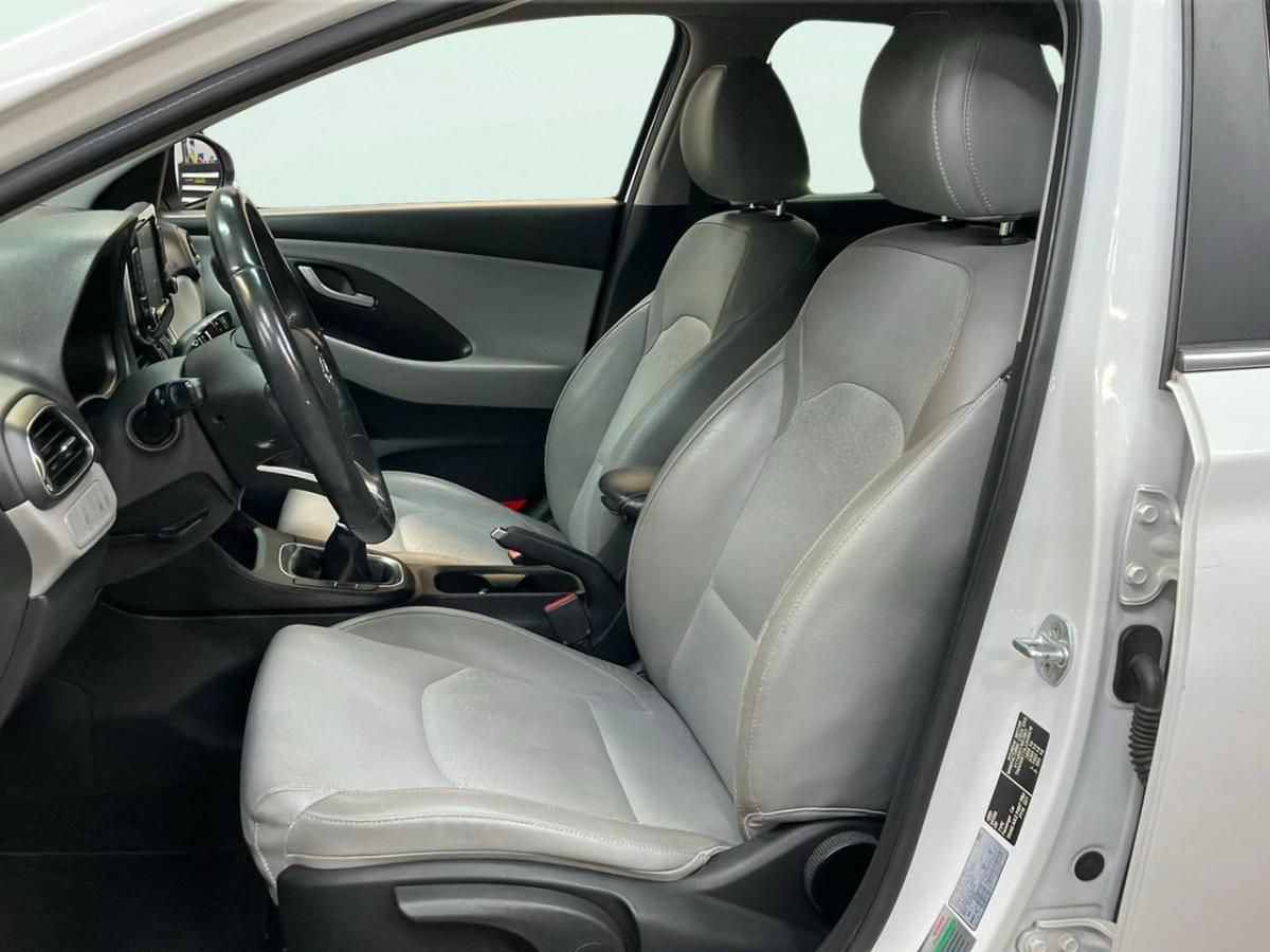 hyundai-i30-2017-diesel-1598cc