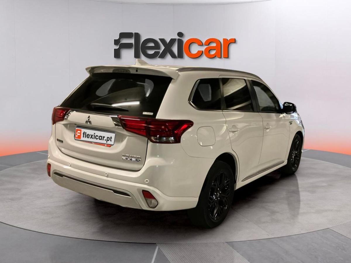 mitsubishi-outlander-2020-hibrido-a-gasolina-2360cc