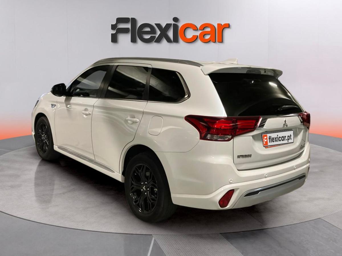 mitsubishi-outlander-2020-hibrido-a-gasolina-2360cc