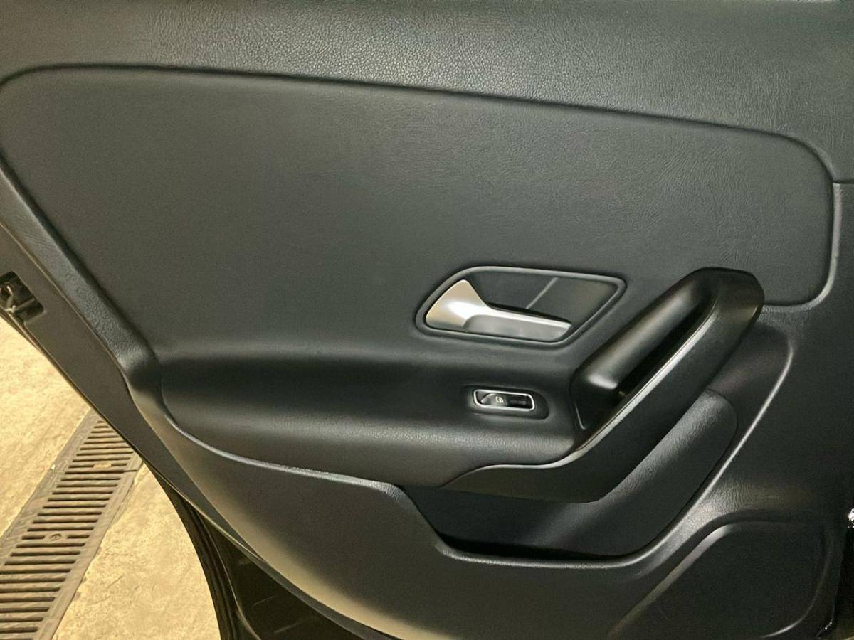 mercedes-benz-classe-a-2020-hibrido-a-gasolina-1332cc