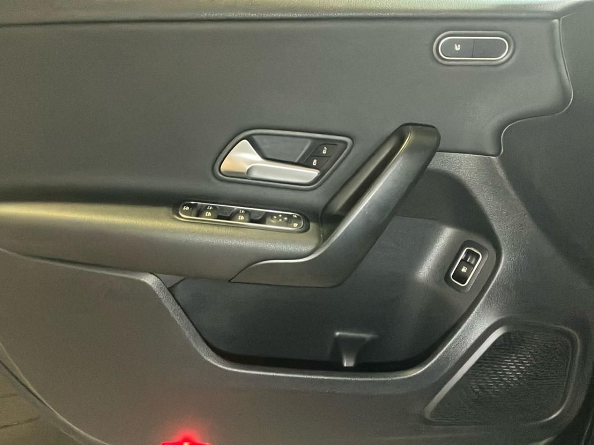 mercedes-benz-classe-a-2020-hibrido-a-gasolina-1332cc