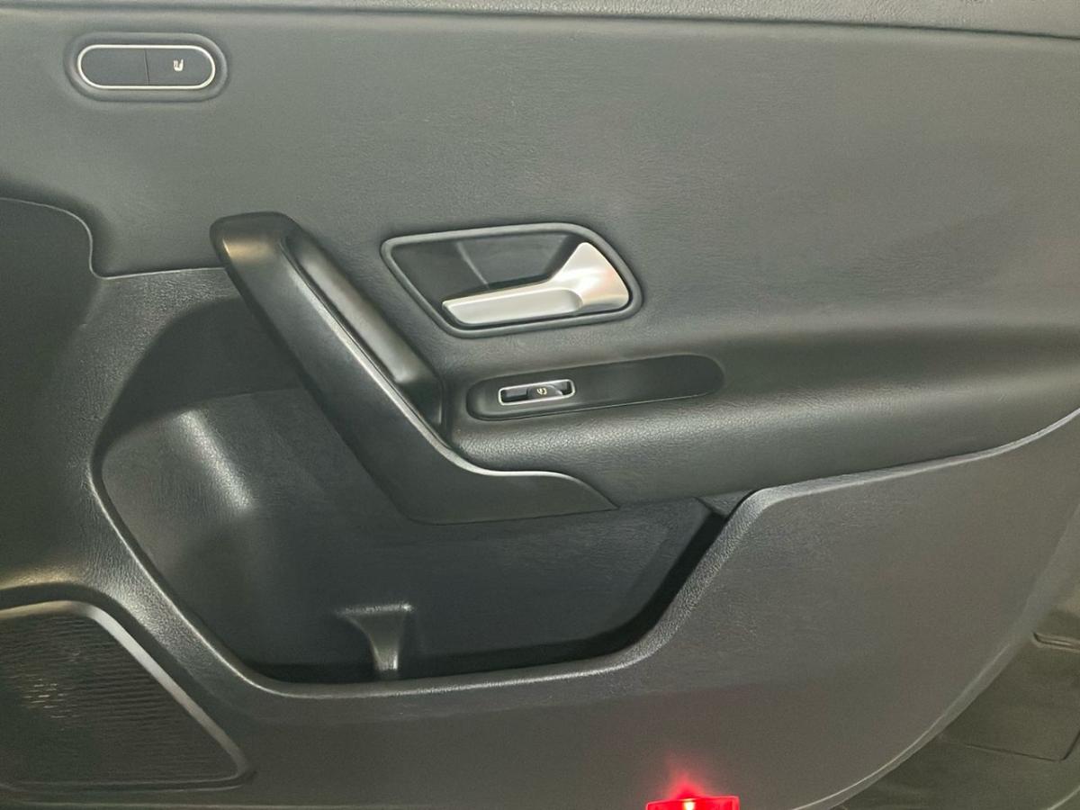 mercedes-benz-classe-a-2020-hibrido-a-gasolina-1332cc