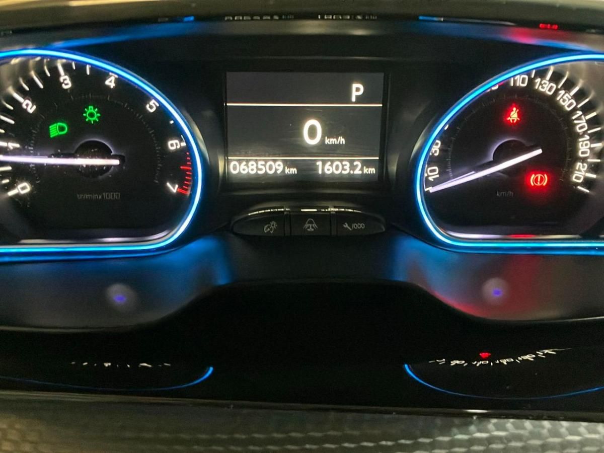 peugeot-2008-2017-gasolina-1199cc