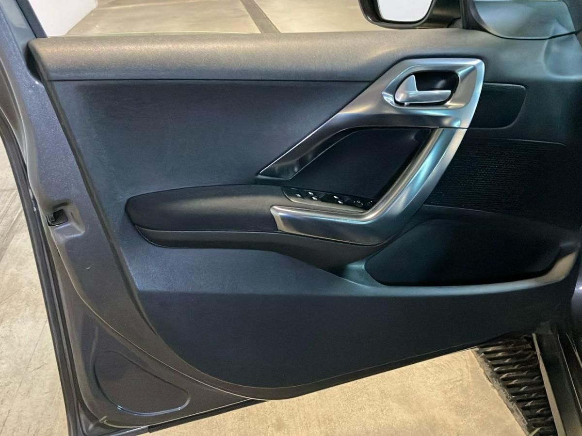 peugeot-2008-2017-gasolina-1199cc