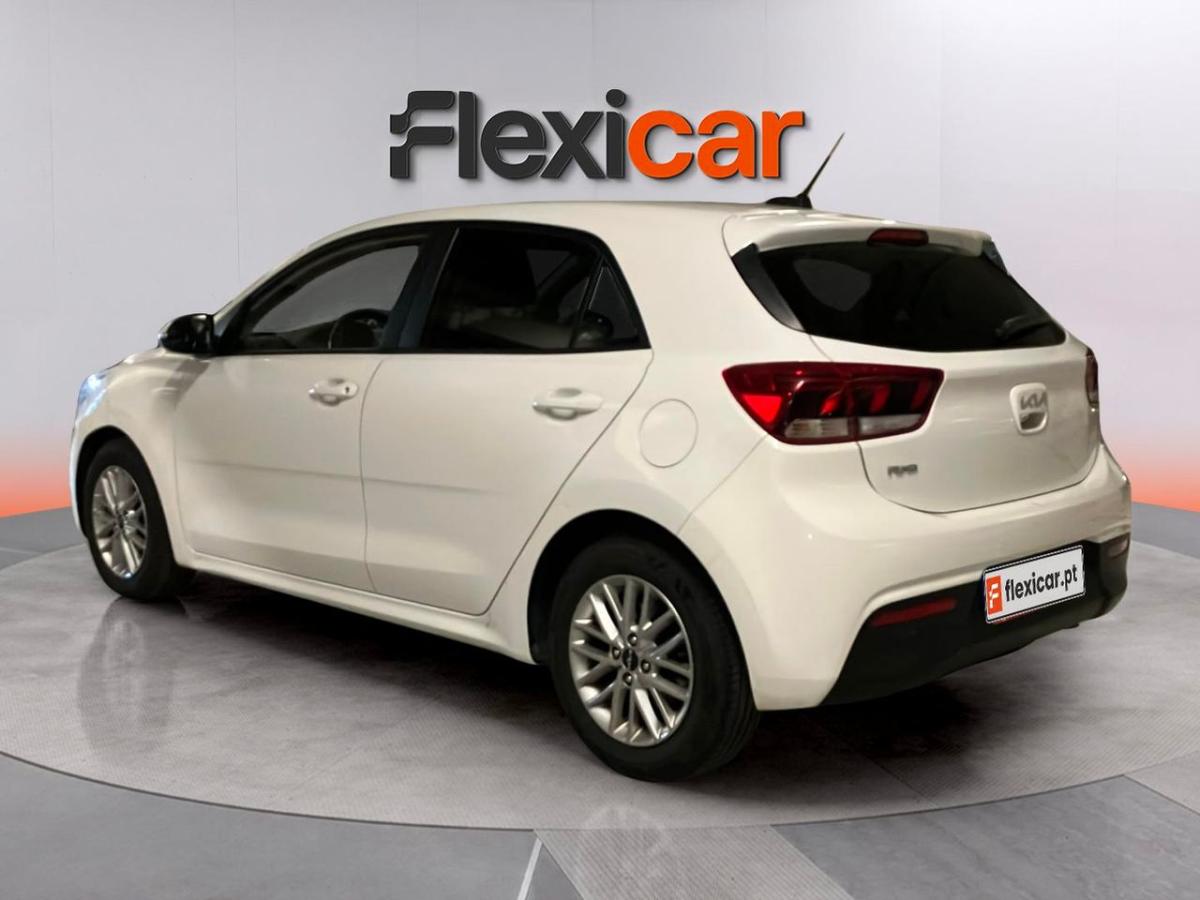 kia-rio-2022-gasolina-998cc