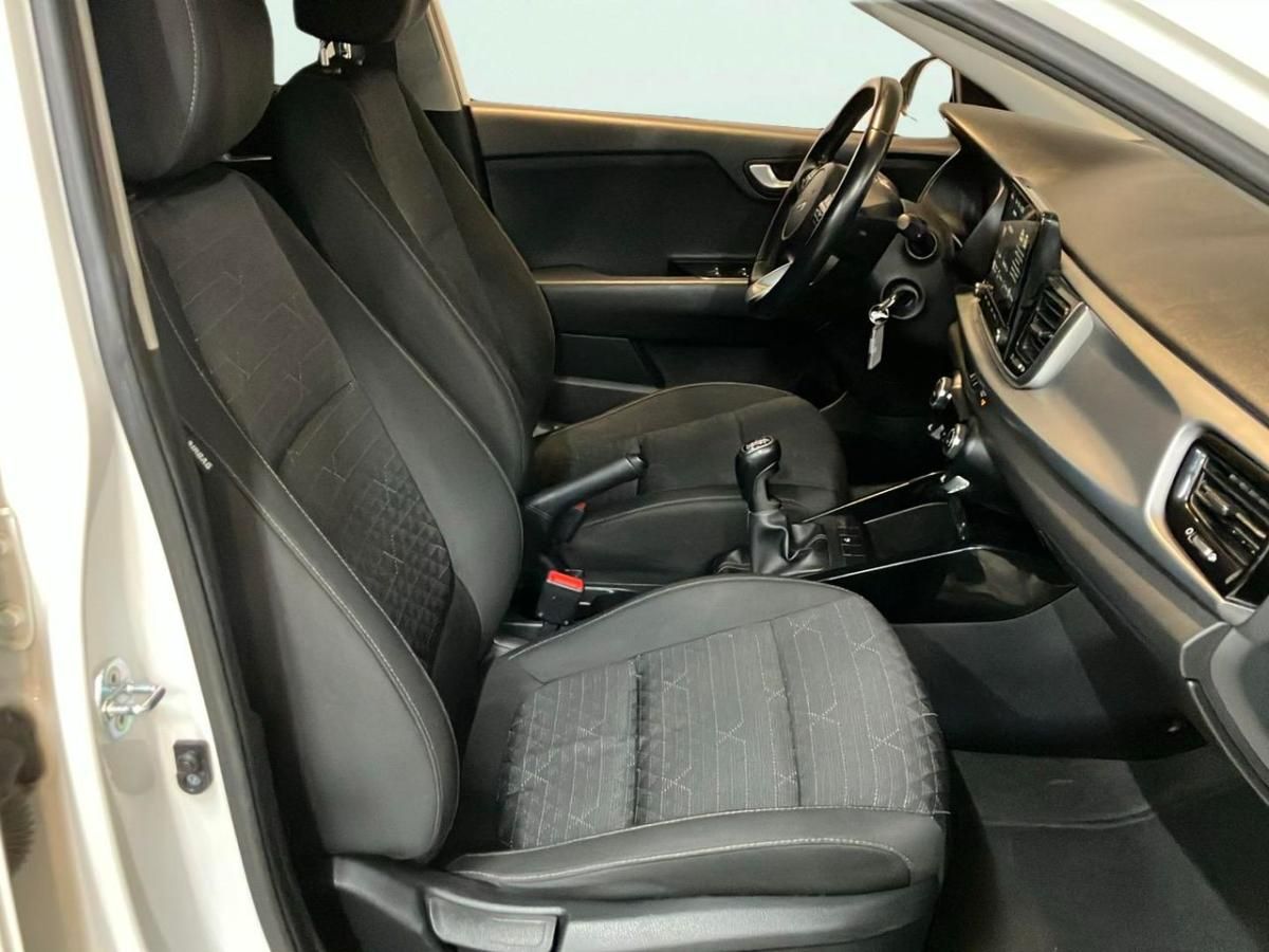 kia-rio-2022-gasolina-998cc
