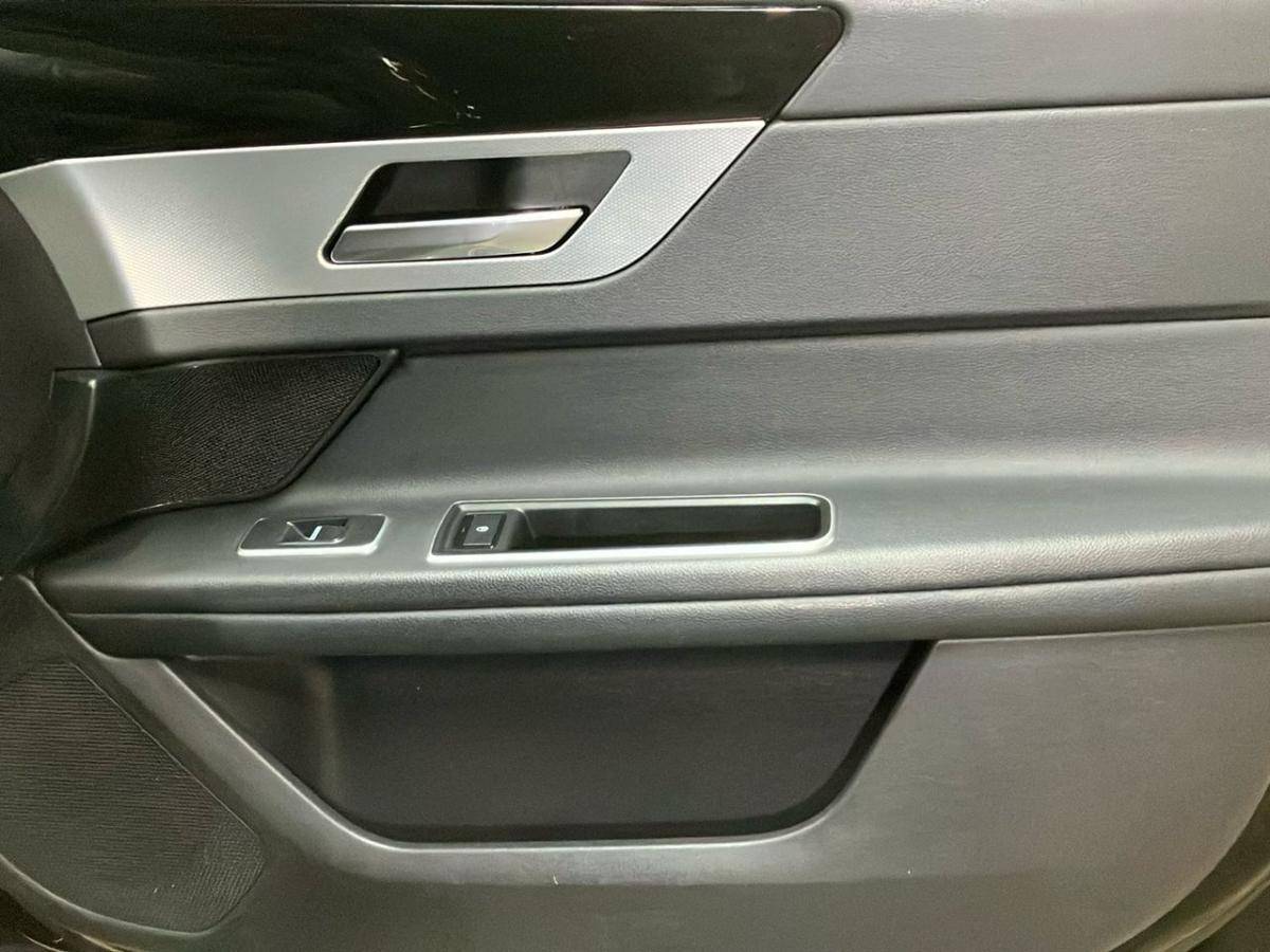 jaguar-xf-sportbrake-2019-diesel-1999cc