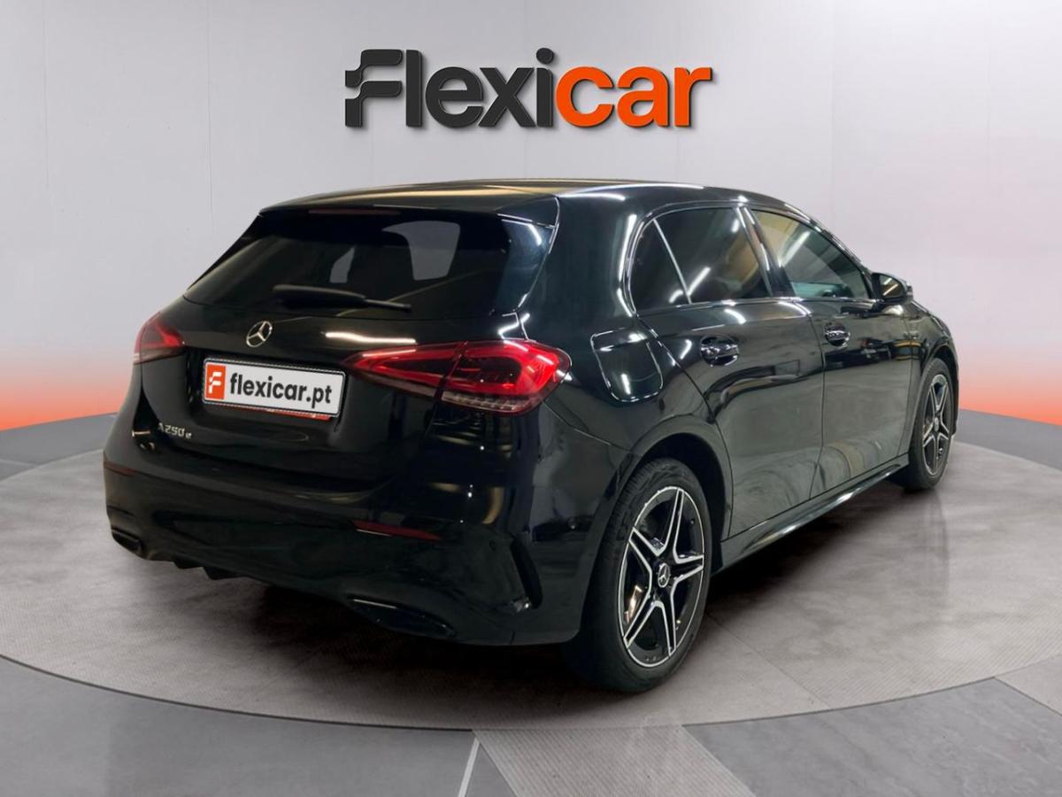 mercedes-benz-classe-a-2021-hibrido-a-gasolina-1332cc