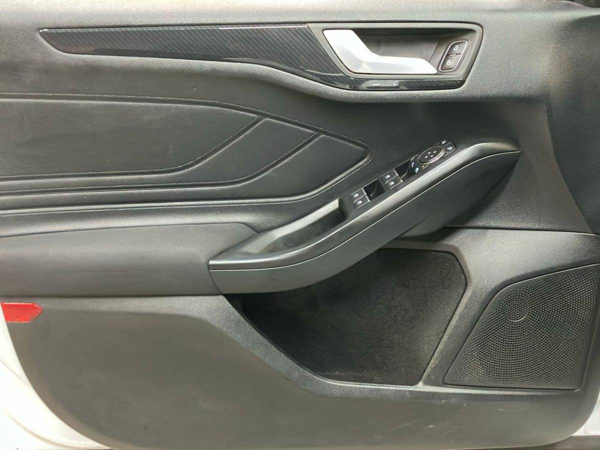 ford-focus-sw-2018-gasolina-998cc